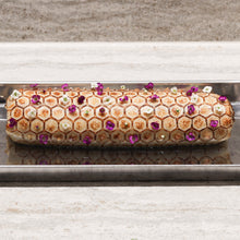 Honey comb pattern mat